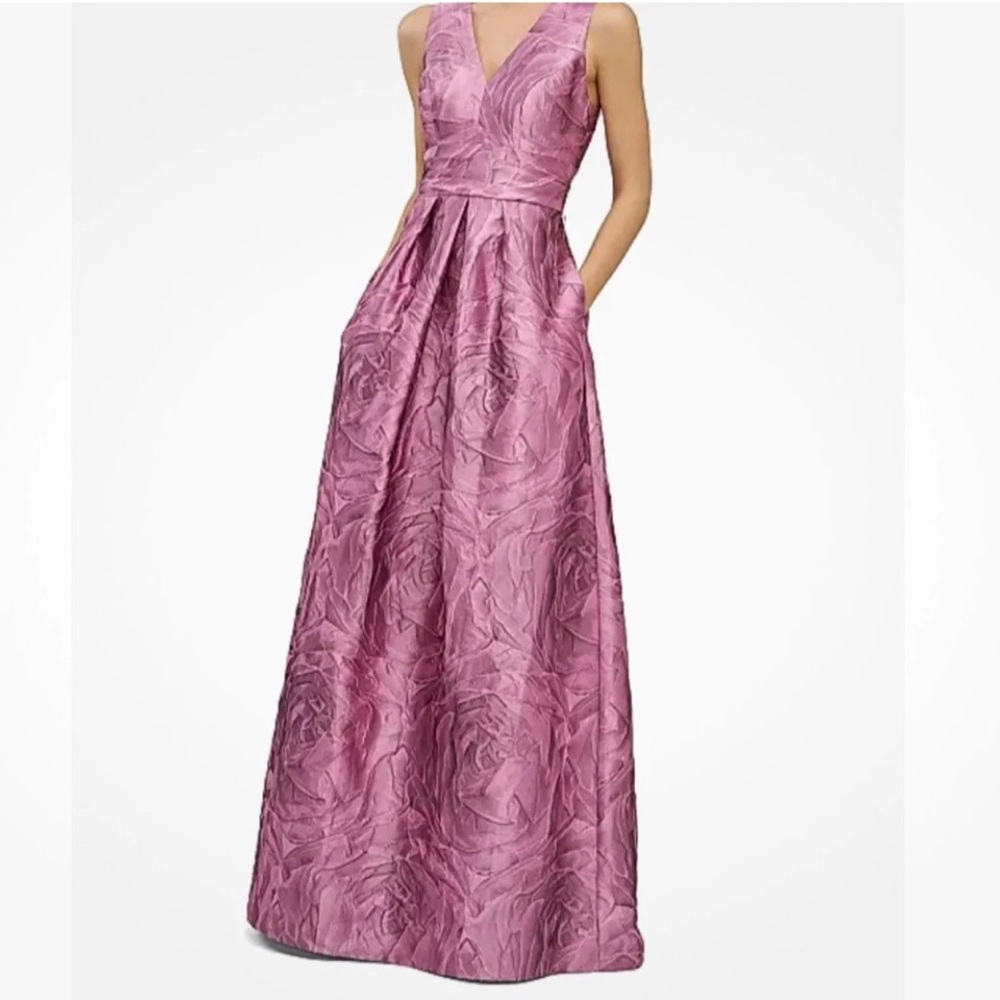 Kay Unger Mariah Crinkle Pleated Gown Heather rose, SIZE 6